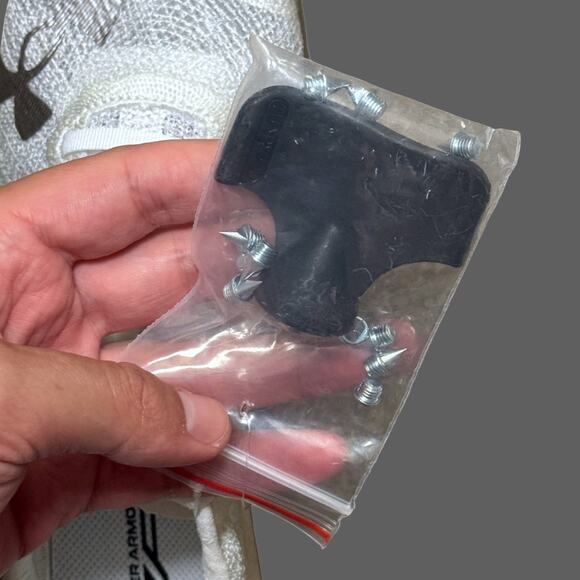 Under Armour Shakedown Elite Track White Halo Grey 3026442-100 New M9 W10.5 NWT - Picture 7 of 8